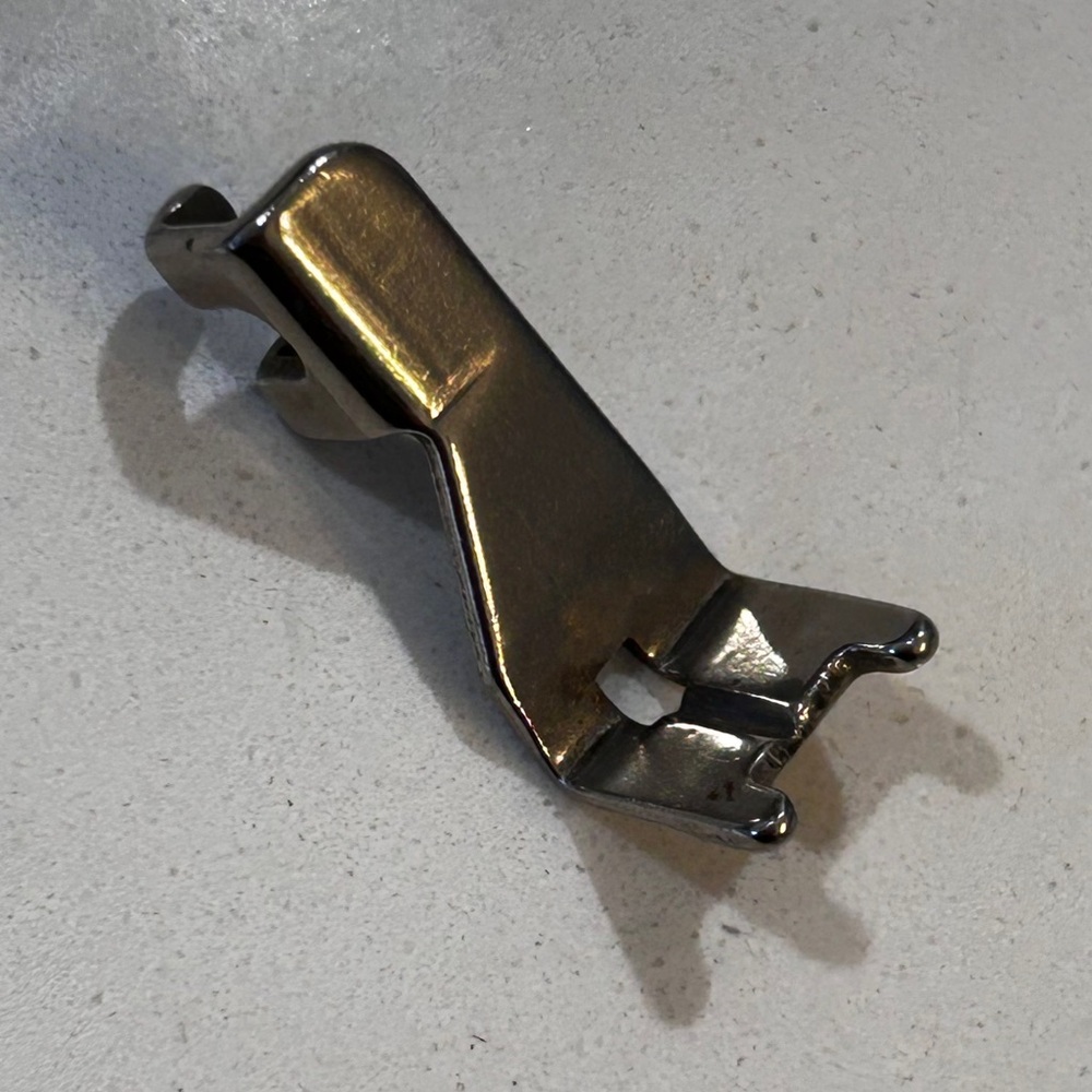 Singer Sewing Machine Foot Attachments - Picture 6 of 12